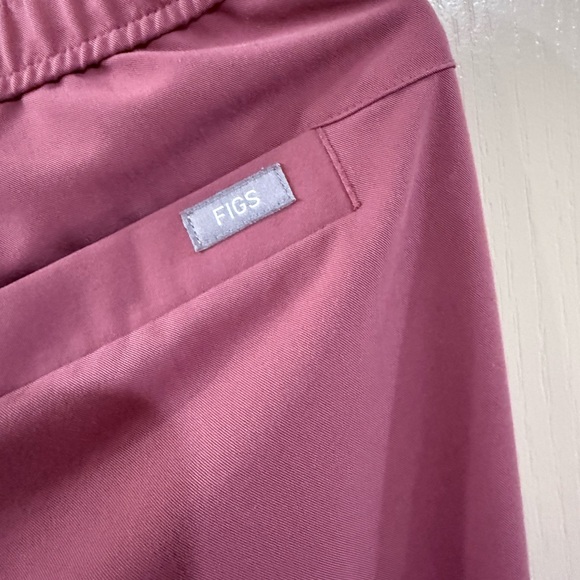 Figs men’s  Track Pants in Pink - Picture 3 of 5